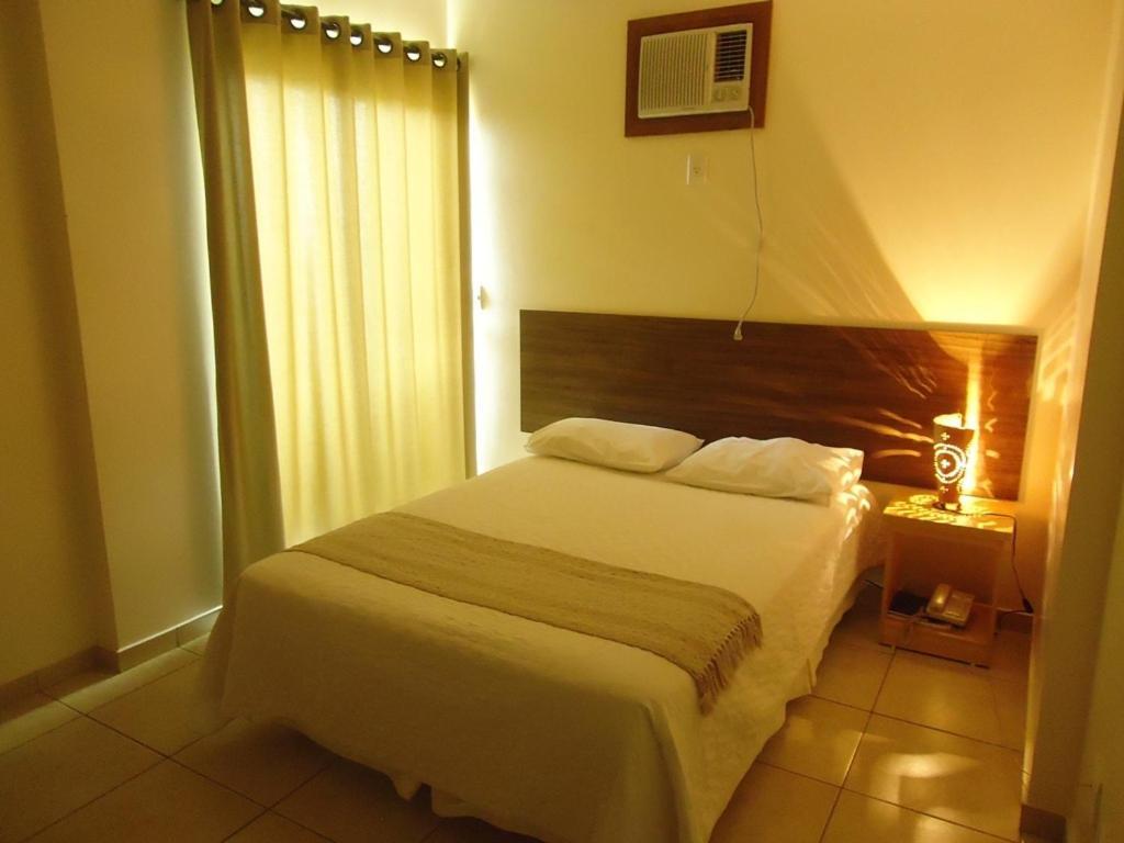 Corumba Plaza Hotel Luziania ภายนอก รูปภาพ
